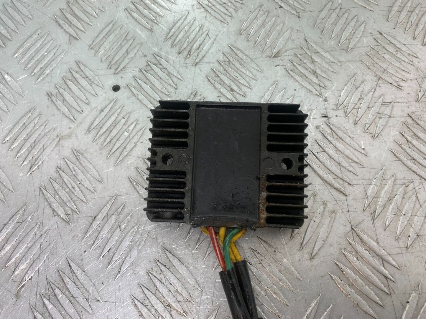 PIAGGIO VESPA GTS 125 REGULATOR YEAR 2009-2014 (CMB1261)