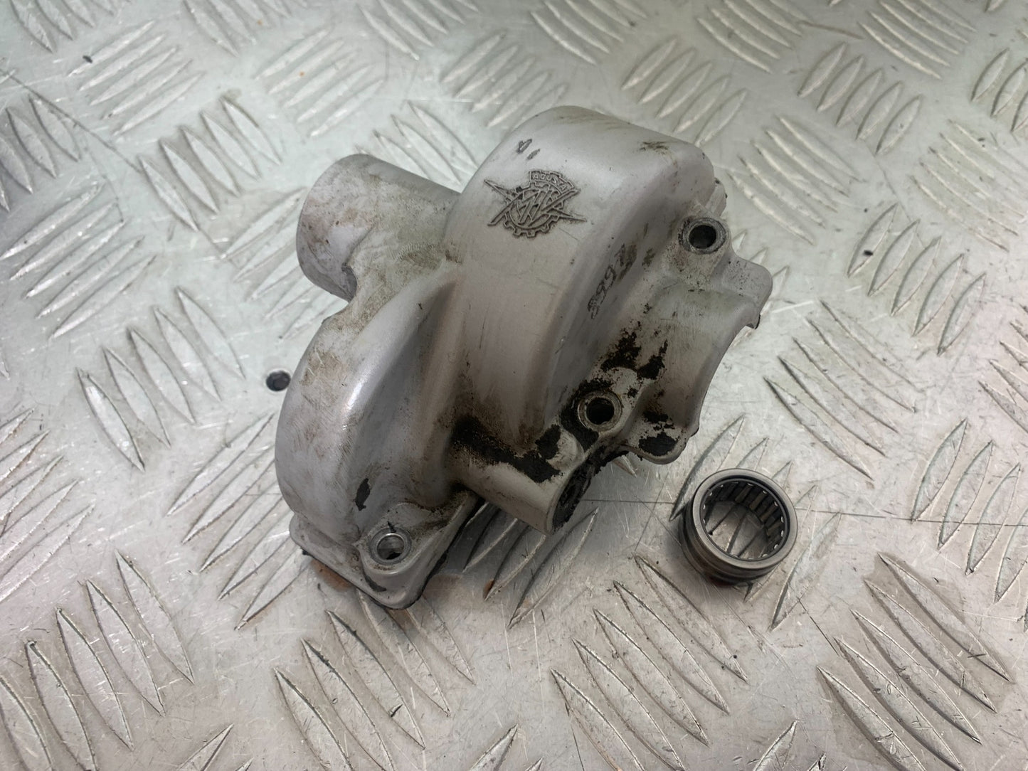 MV AGUSTA 800 F3 STARTER CLUTCH AND COVER YEAR 2013-2016 (CMB1152)