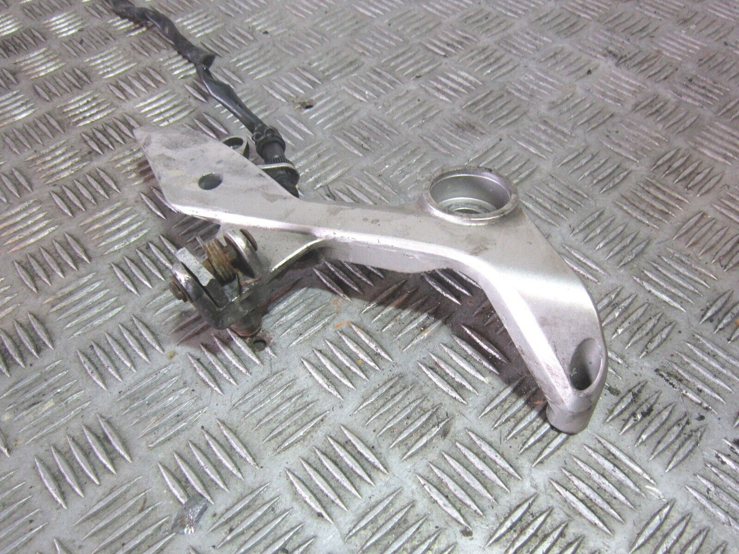 HONDA VFR800 VFR 800 PRE VTEC FRONT RIGHT HANGER YEAR 1998