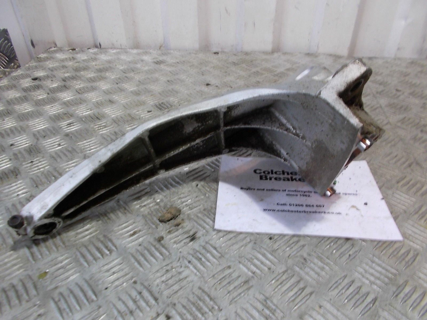 YAMAHA XP500 XP 500 TMAX T-MAX SWINGARM YEAR 2002
