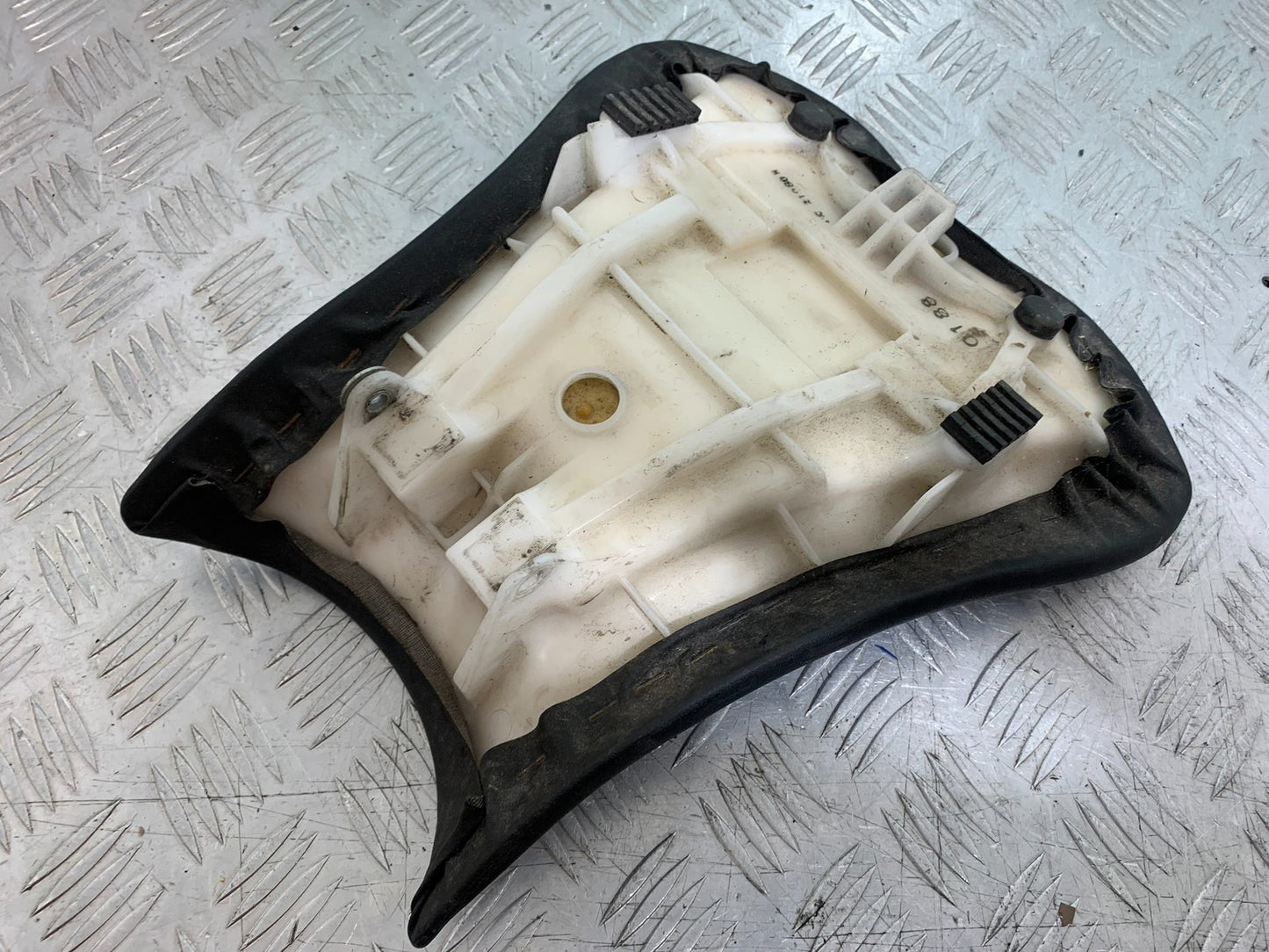 KAWASAKI ZX10R ZX10 R FRONT SEAT 2008-2010 (CMB1301)