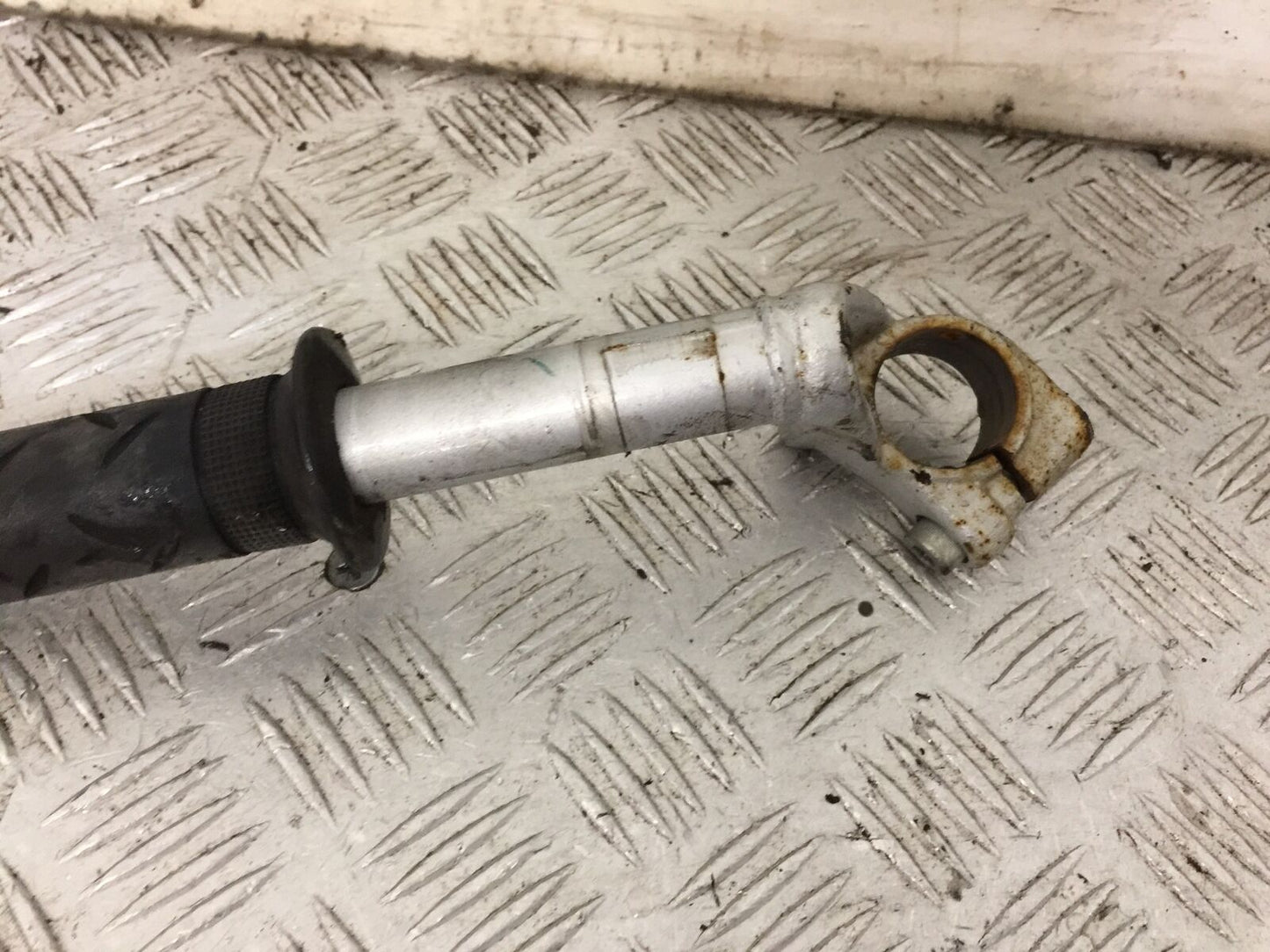 HONDA CBR125 CBR 125 LEFT HANDLEBAR YEAR 2007-10 (STOCK 884)