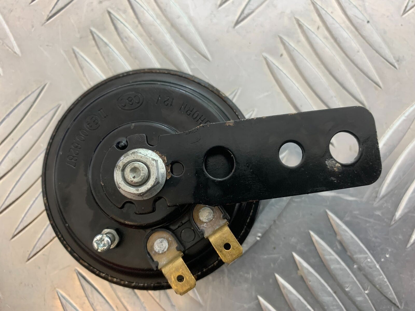 TRIUMPH 600 DAYTONA HORN YEAR 2003-2006 (STOCK 999)