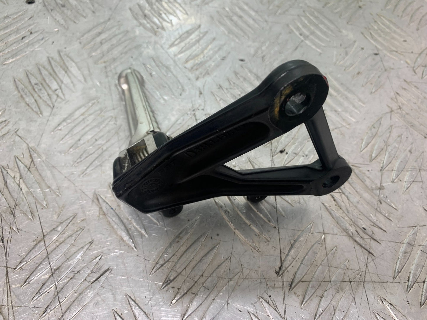 DUCATI 1198 S FRONT RIGHT HANGER AND PEG YEAR 2009-2011 (CMB1219)