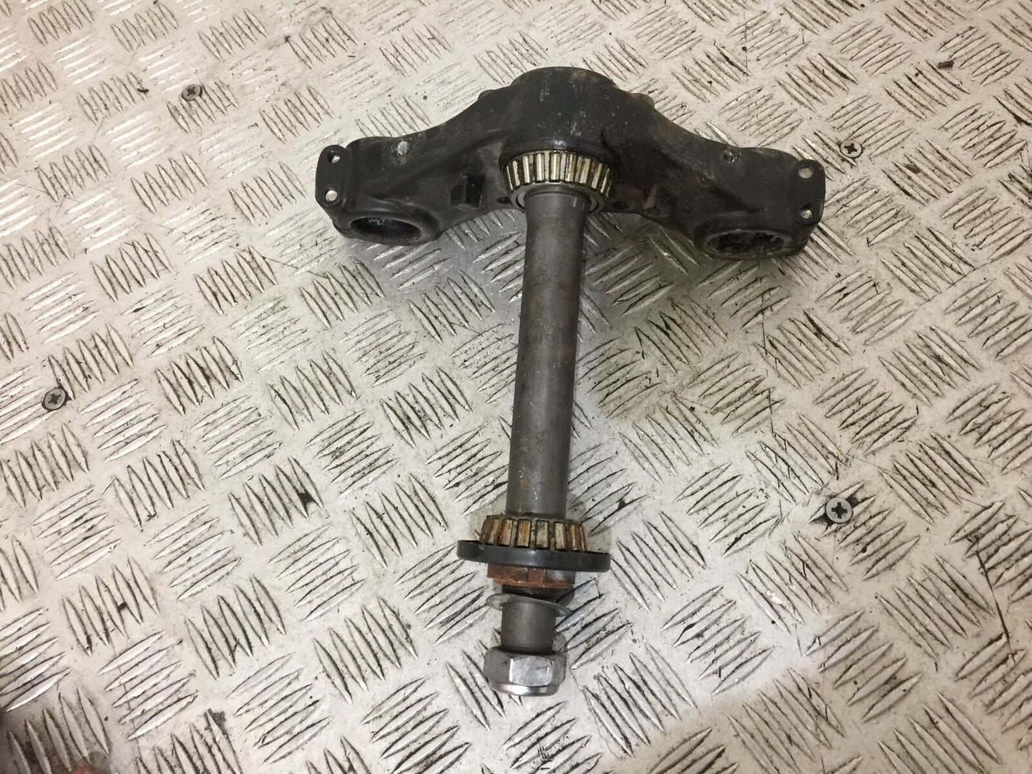 MUTT MONGREL 125 BOTTOM YOKE YEAR 2016-2020 (STOCK 738)