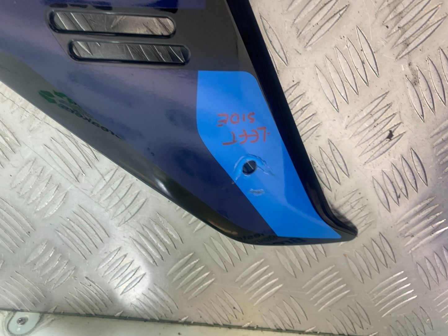 BMW M1000 R LEFT FAIRING PANEL YEAR 2023-2024 (CMB1140)