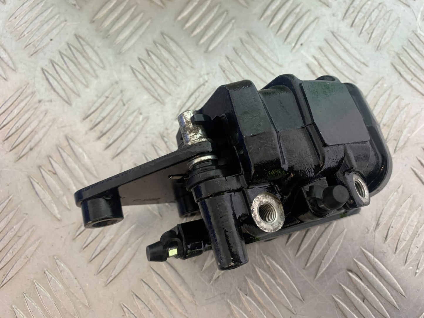SINNIS TERRAIN 125 FRONT BRAKE CALIPER YEAR 2024 (CMB1072)