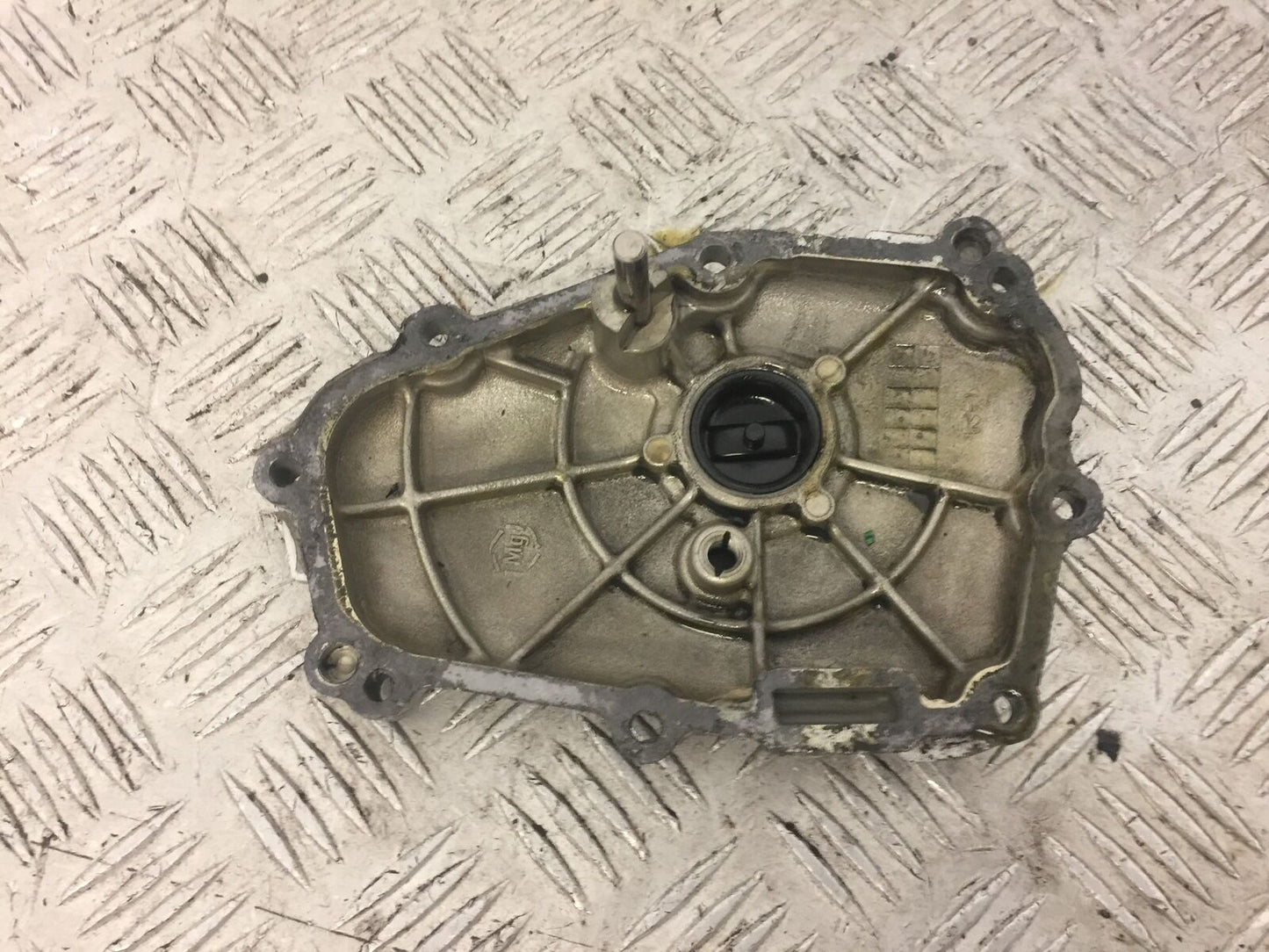YAMAHA YZF R1 5JJ IGNITION PICK UP COVER YEAR 2000-01 (STOCK 622)
