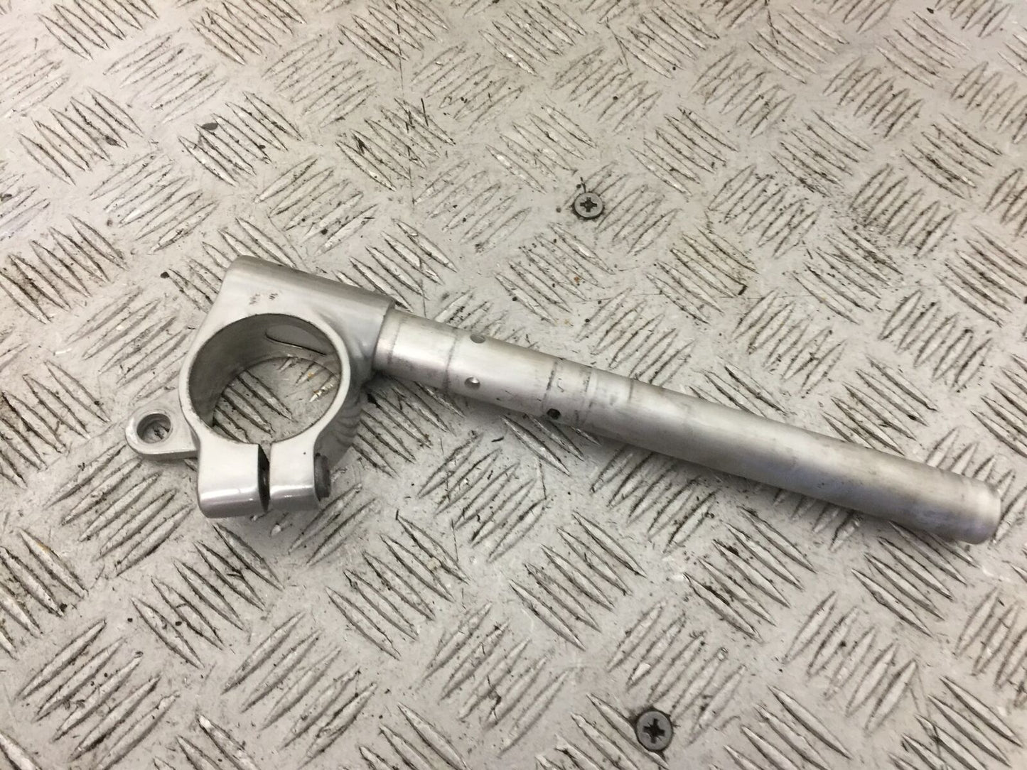 KAWASAKI ZX9R ZX9 C LEFT HANDLEBAR YEAR 1998-99 (STOCK 903)