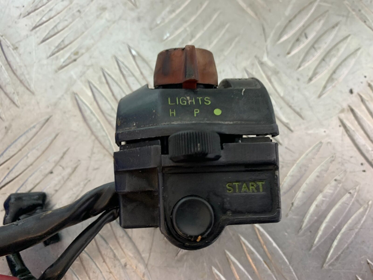 HONDA CX500 CX 500 RIGHT SWITCH GEAR YEAR 1978-81 (CMB1079)