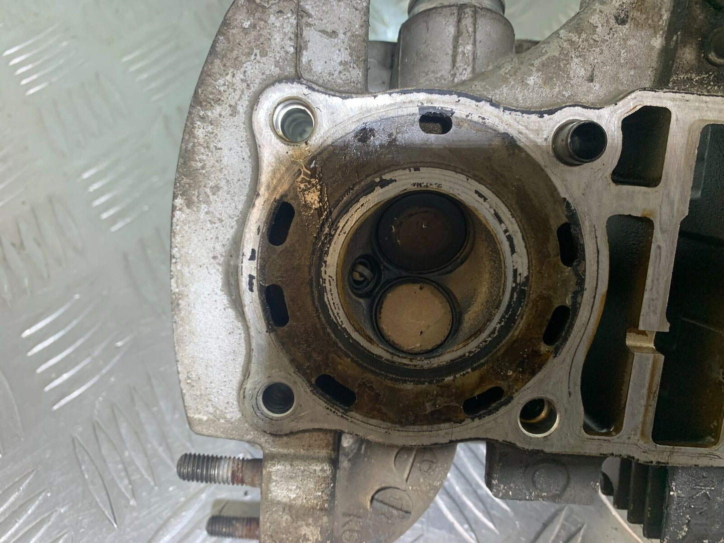HONDA XL125 VARADERO FRONT AND REAR CYLINDER HEADS YEAR 2007-2010