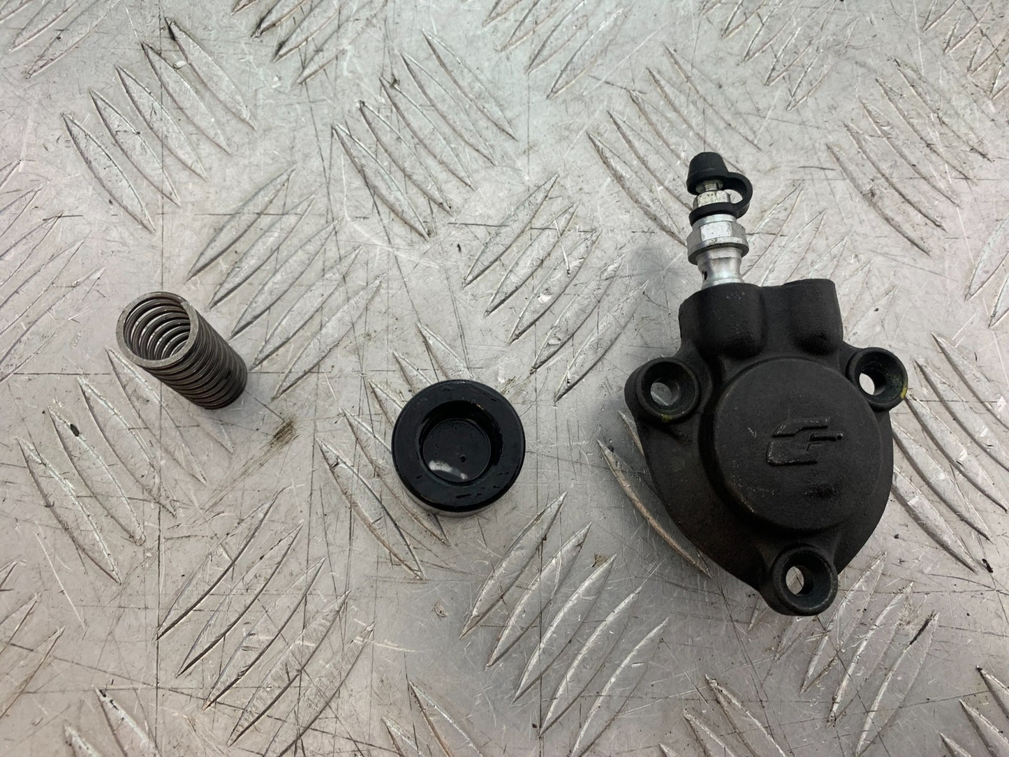 APRILIA SL750 SL 750 SHIVER CLUTCH SLAVE CYLINDER YEAR 2008-2016 (CMB1242)