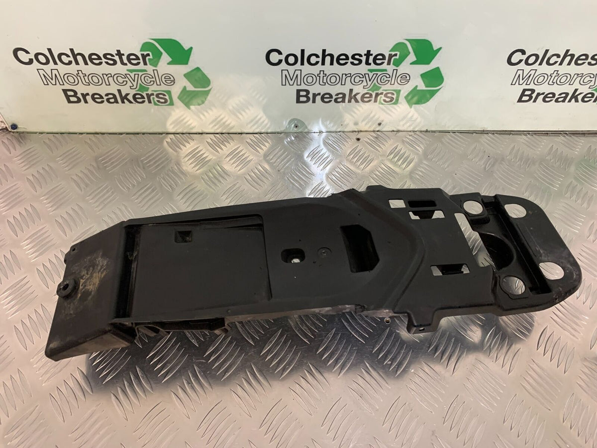 SUZUKI GSXR600 GSXR 600 K8 UNDERTRAY YEAR 2009 (STOCK 939)