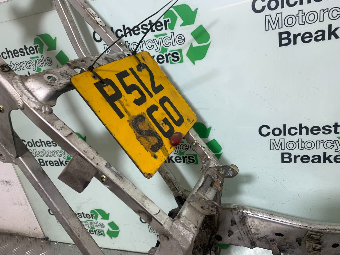 YAMAHA YZF1000 THUNDERACE FRAME REG LOG BOOK YEAR 1997-2000 (CMB1204)