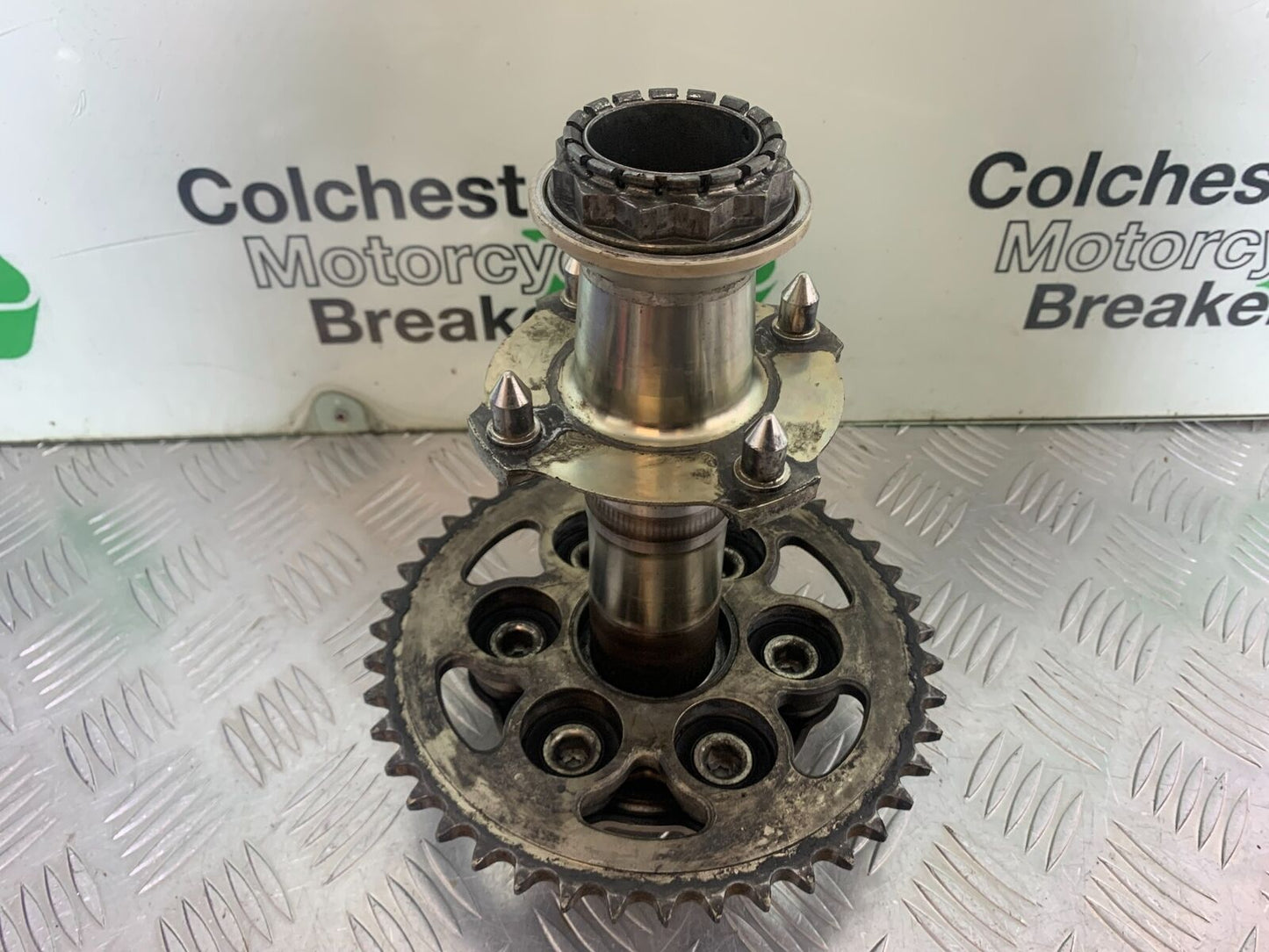 DUCATI DIAVEL 1200 REAR HUB AND CARRIER YEAR 2014-17 (CMB1054)