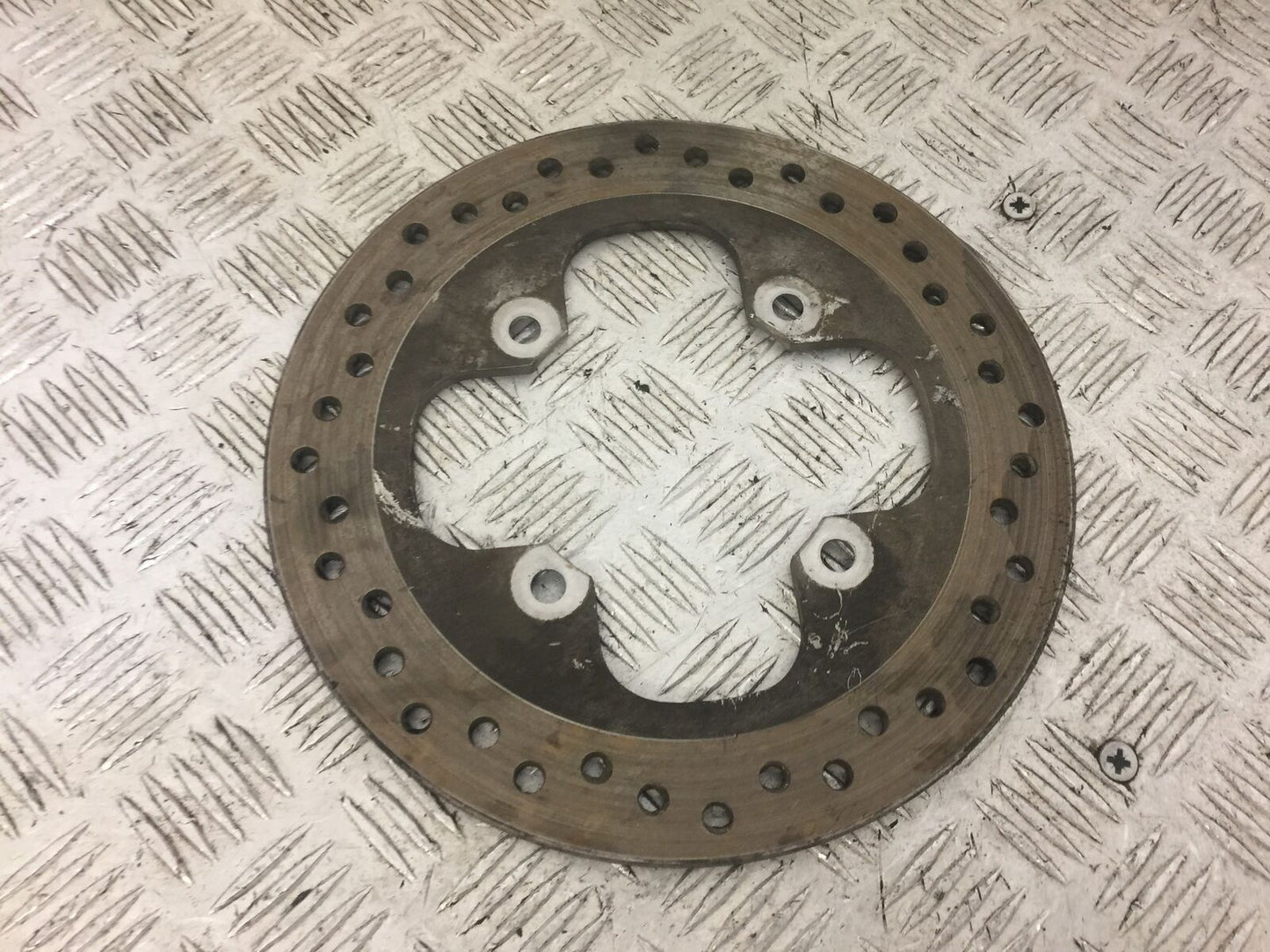 TRIUMPH TIGER 800 REAR BRAKE DISC YEAR 2013 (STOCK 643)