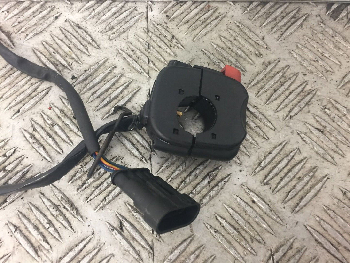 APRILIA RSV1000 RSV 1000 MILLE RIGHT SWITCH GEAR YEAR 2007
