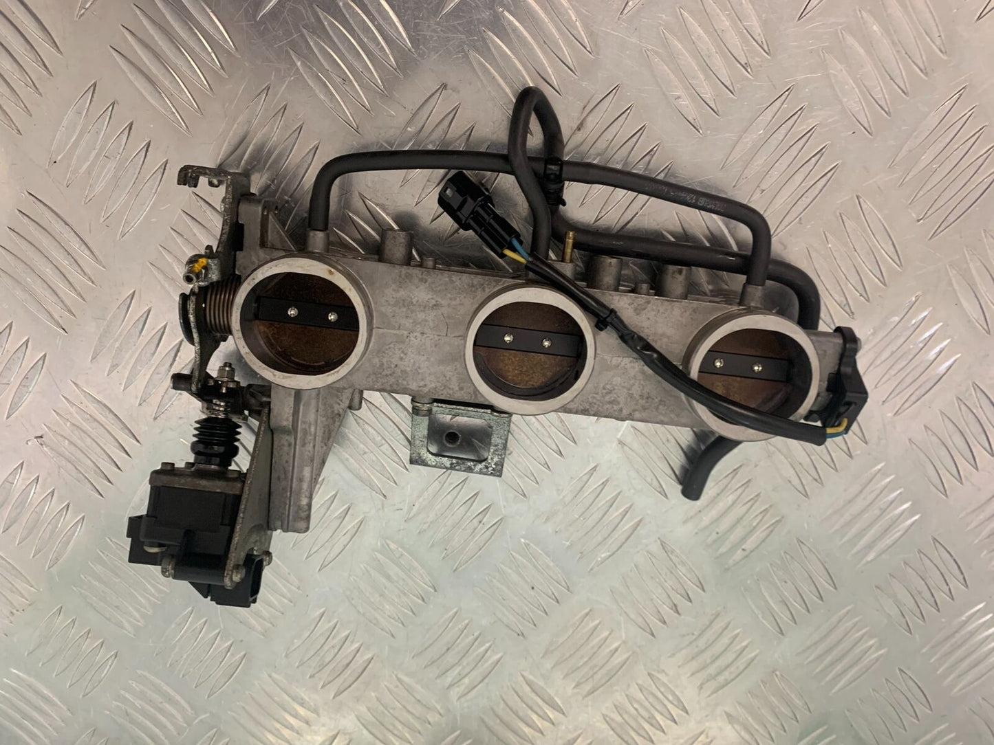 TRIUMPH 1050 SPRINT GT THROTTLE BODIES YEAR 2010-2014 (STOCK 979)