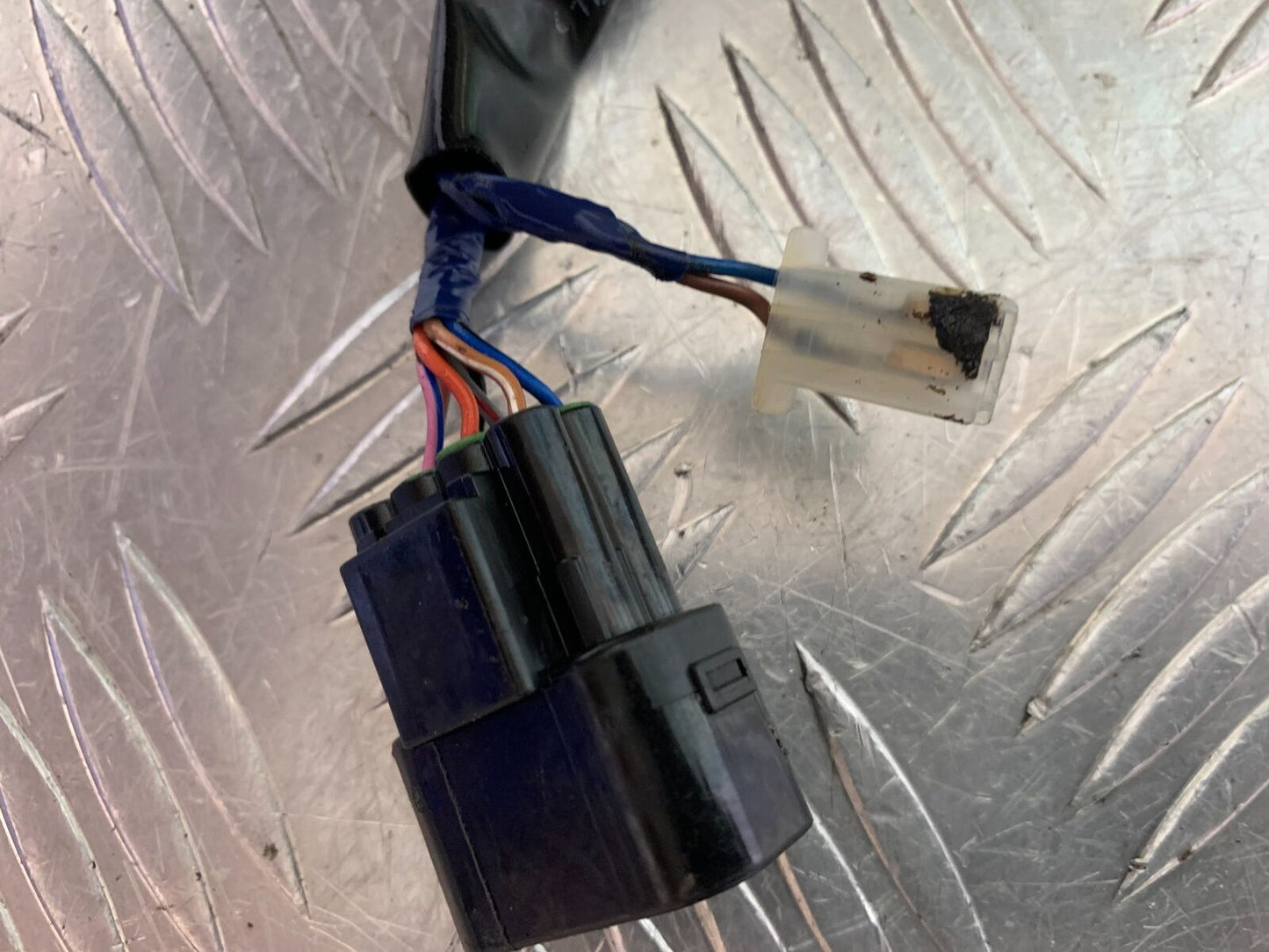 KTM 125 DUKE RIGHT SWITCH GEAR YEAR 2018-2023 (CMB1083)