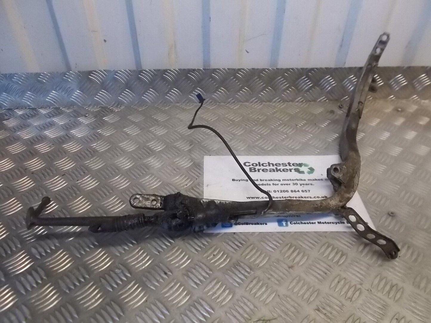 YAMAHA FZR600 FZR 600 LEFT FRAME RAIL YEAR 1993
