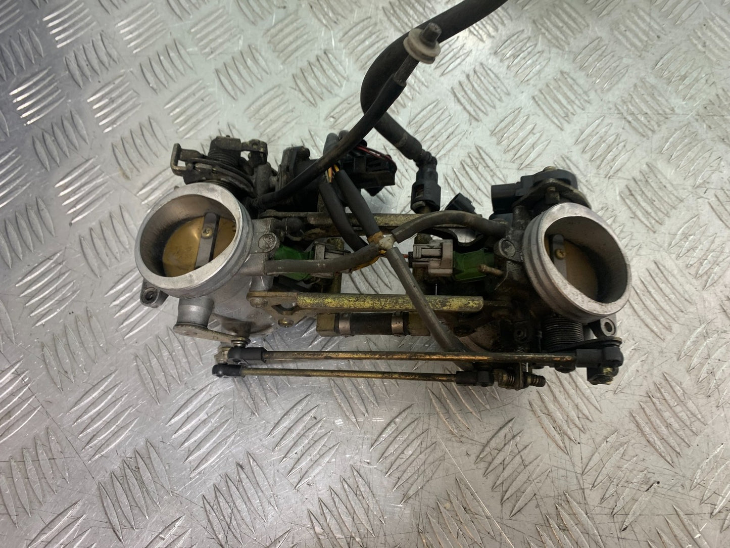 SUZUKI SV1000 SV 1000 S THROTTLE BODIES YEAR 2003-2007 (CMB1293)
