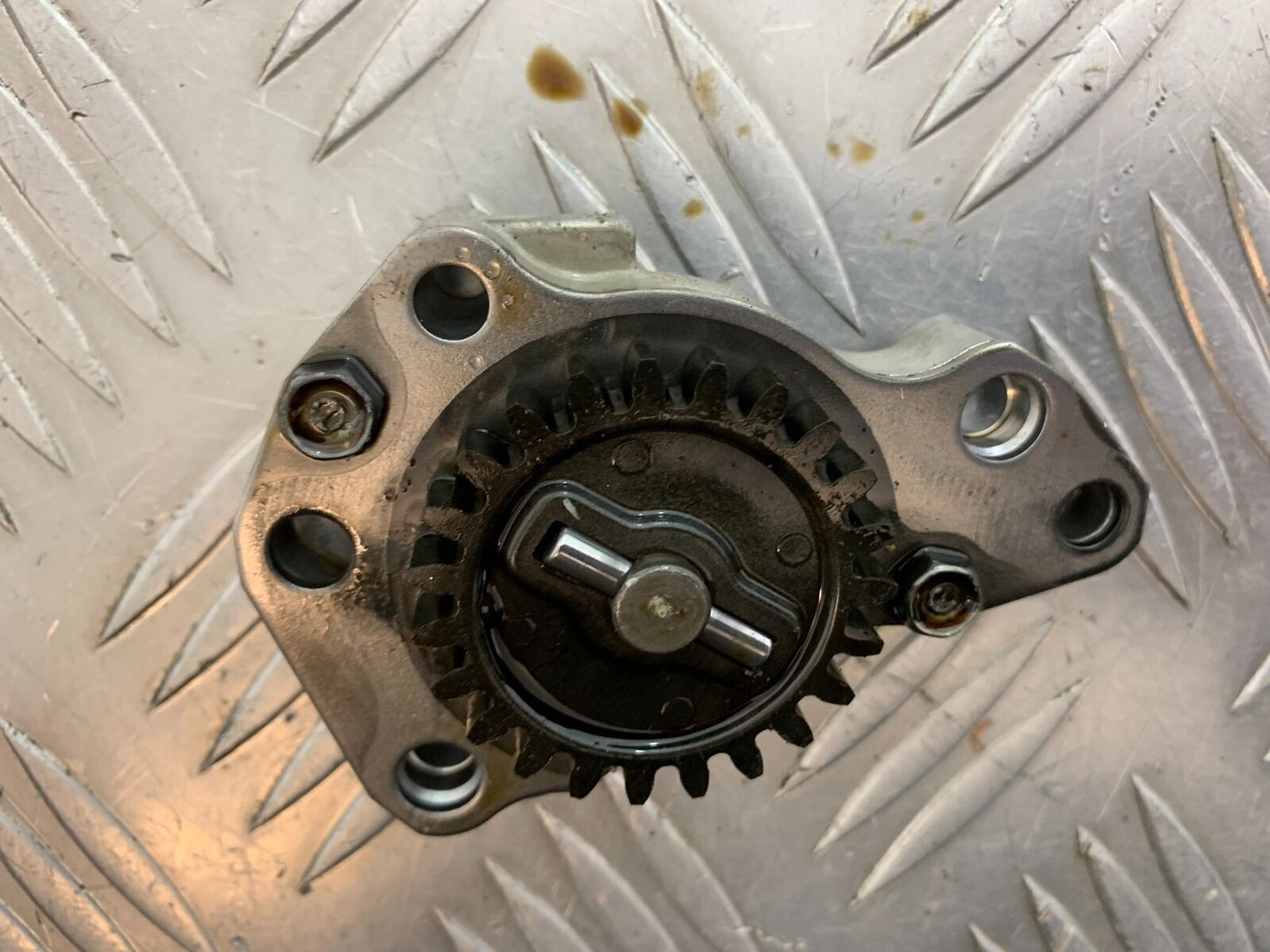 HONDA CBR125 CBR 125 OIL PUMP YEAR 2004-06 (CMB1040)