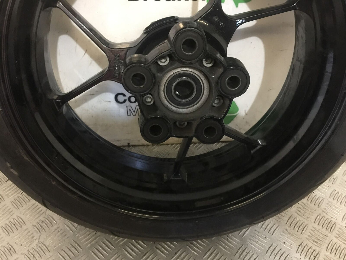 APRILIA TUONO 1000 V4R REAR WHEEL YEAR 2011-13 (STOCK 746)