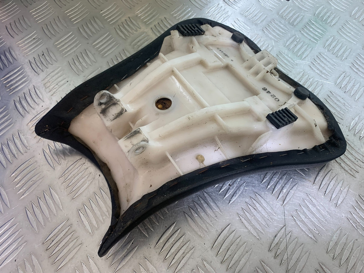 KAWASAKI ZX6R FRONT SEAT YEAR 2009-2012 (CMB1136)