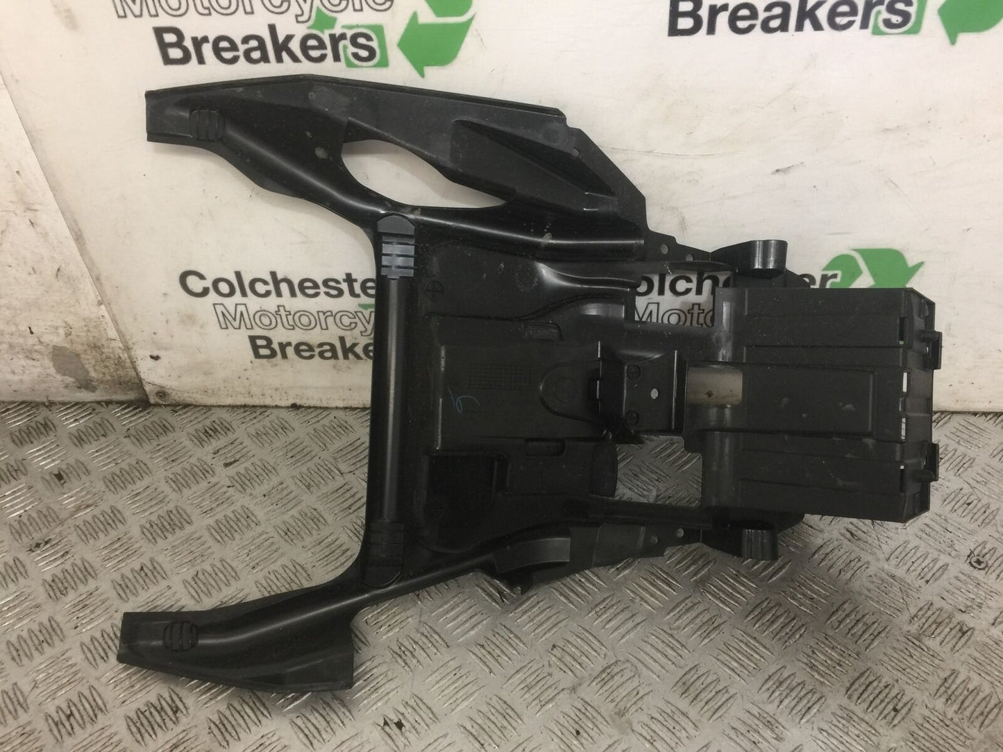 SUZUKI 650 BURGMAN BATTERY BOX YEAR 2014-2018 (STOCK 769)