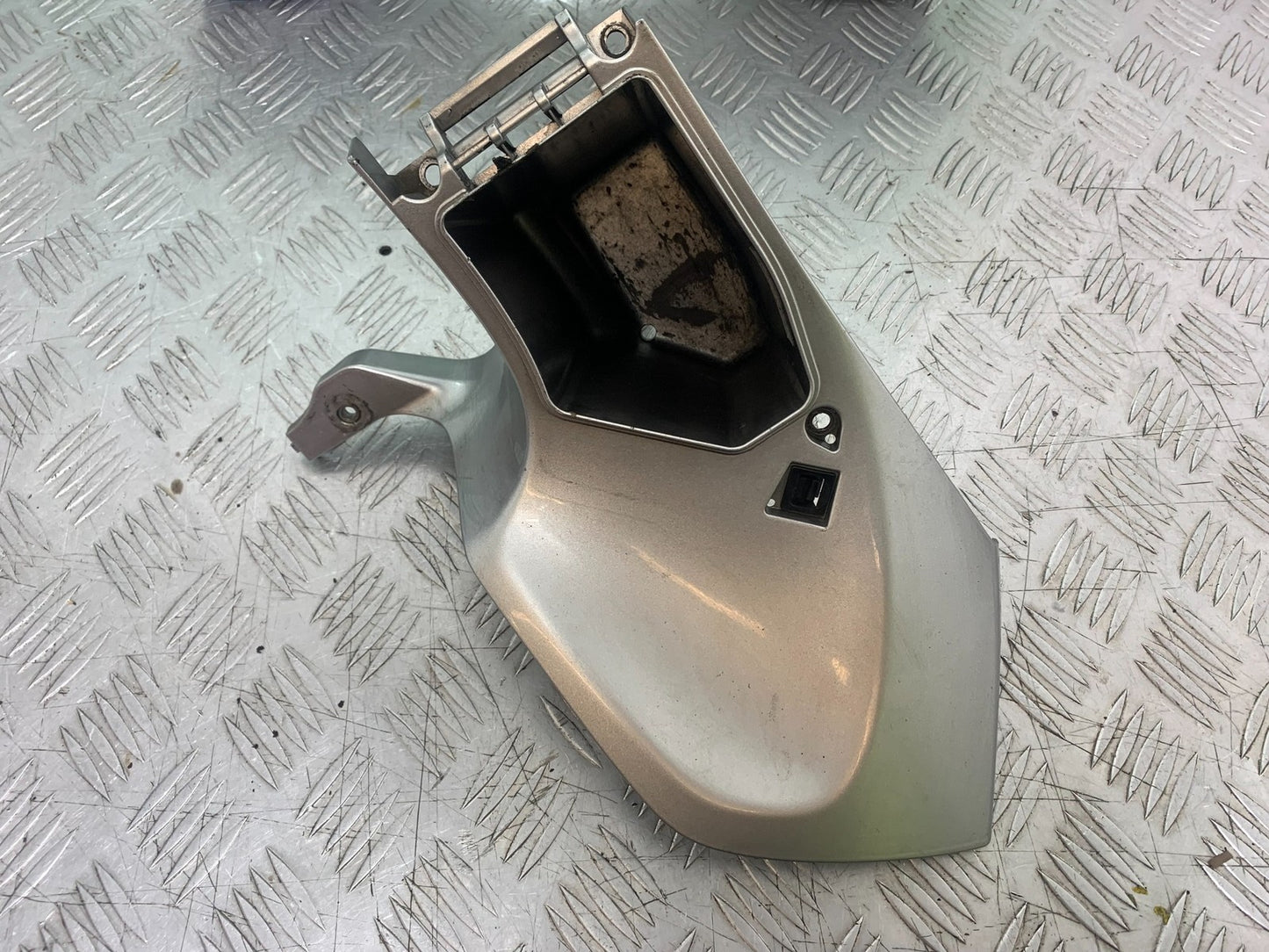 HONDA NT 700 V DEAUVILLE RIGHT POCKET YEAR 2006-2011 (CMB1211)