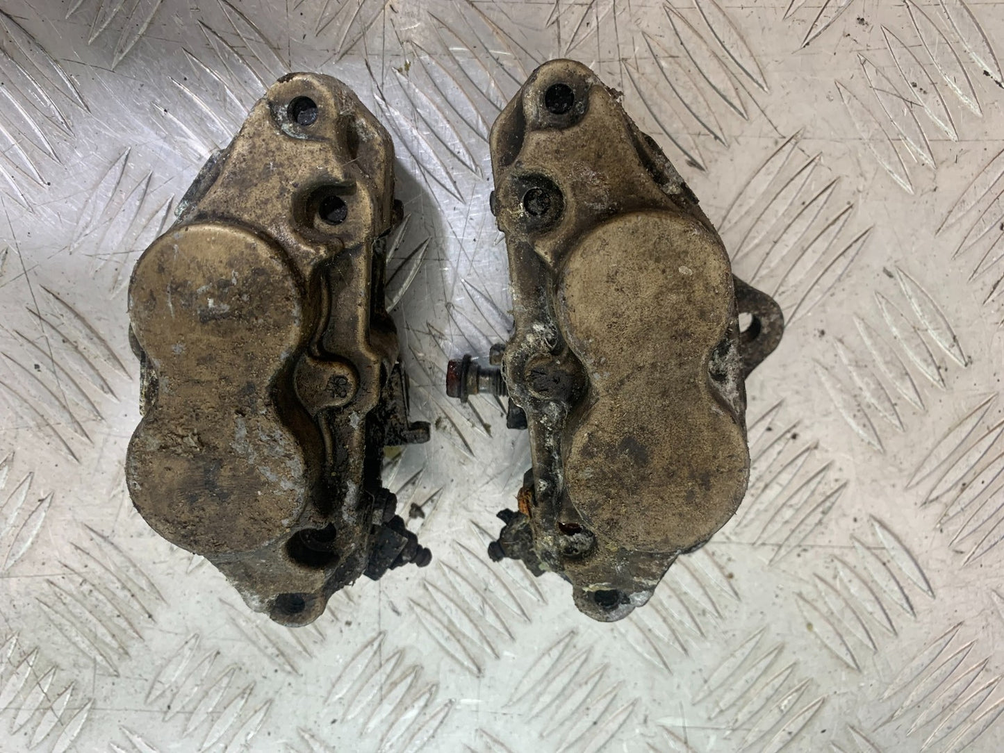 KAWASAKI ZX6R ZX6 F FRONT BRAKE CALIPERS (SOLD AS PART) YEAR 1995-1997(CMB1169)