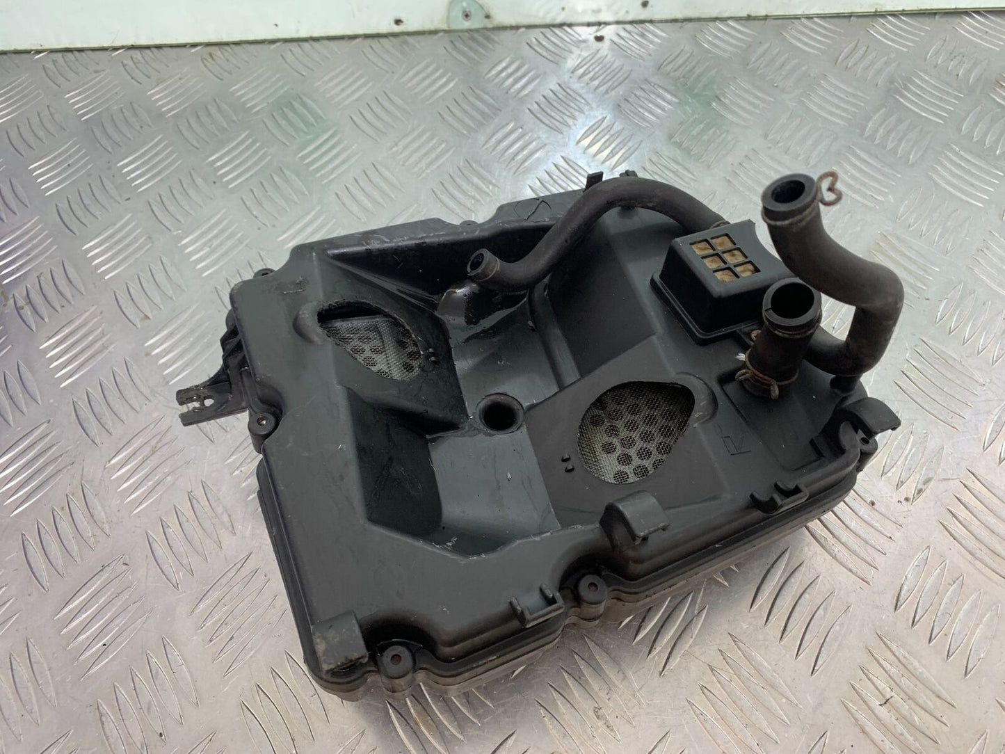 HONDA NTV 650 REVERE AIRBOX YEAR 1988-1996 (CMB1025))