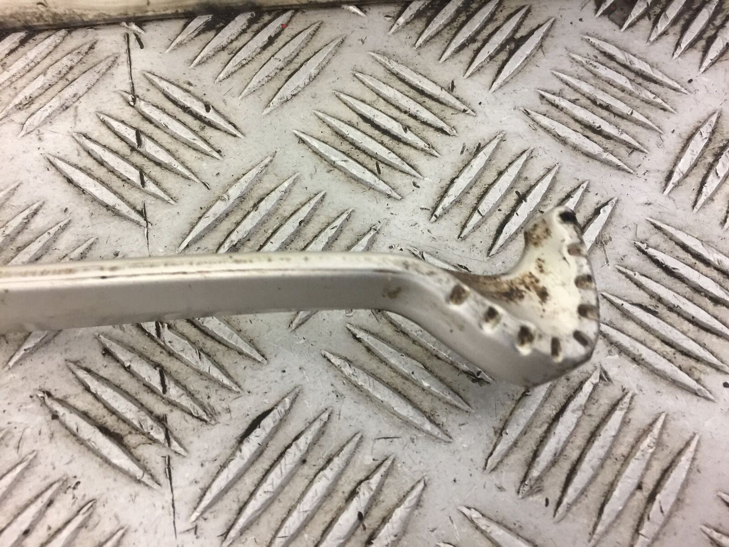 YAMAHA XT125 R XT125 X REAR BRAKE PEDAL YEAR 2005-2011 (STOCK 499)