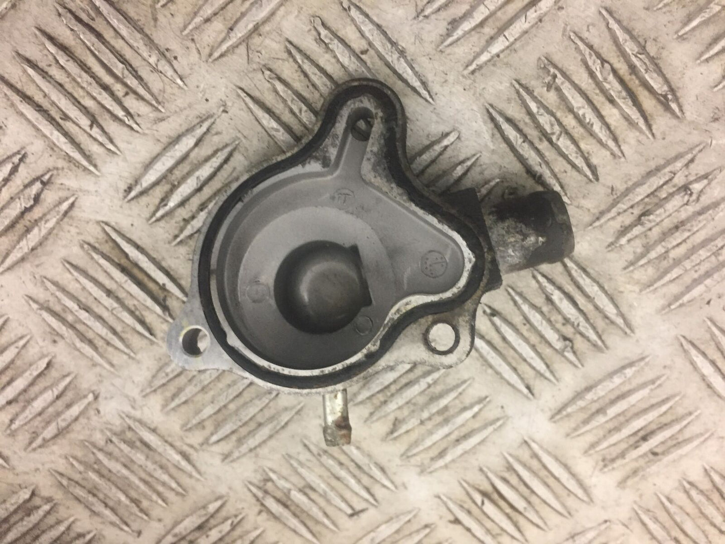 HONDA CBR125 CBR 125 WATER PUMP COVER YEAR 2011-2014