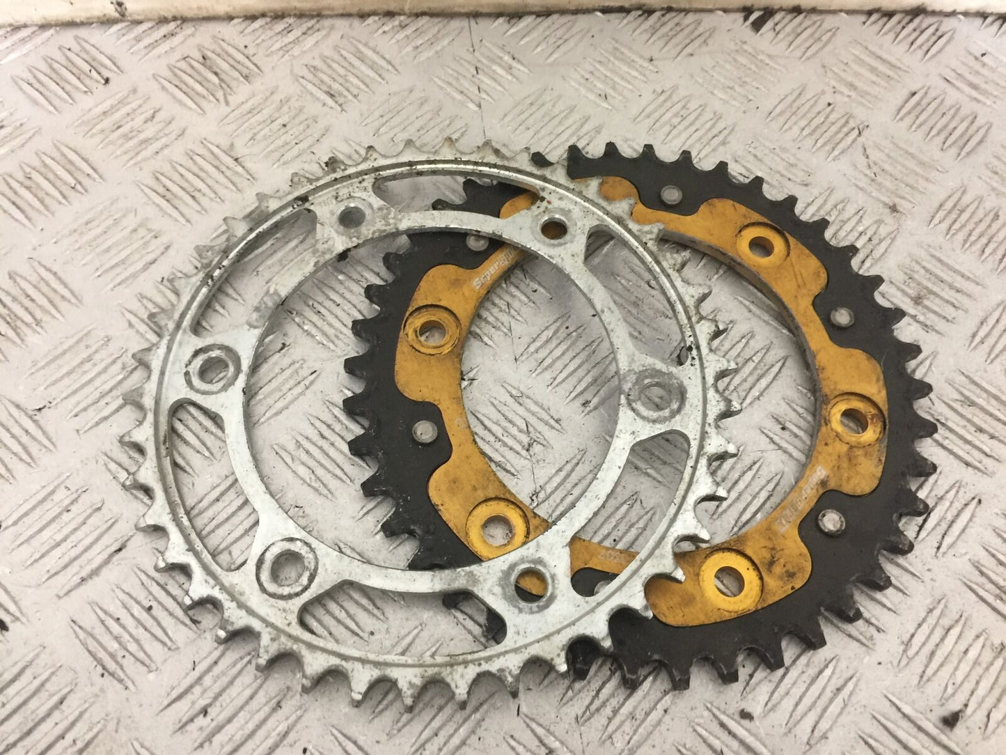 HONDA CBR600 CBR 600 RR 2 X REAR SPROCKETS YEAR 2003-2004 (STOCK 819)
