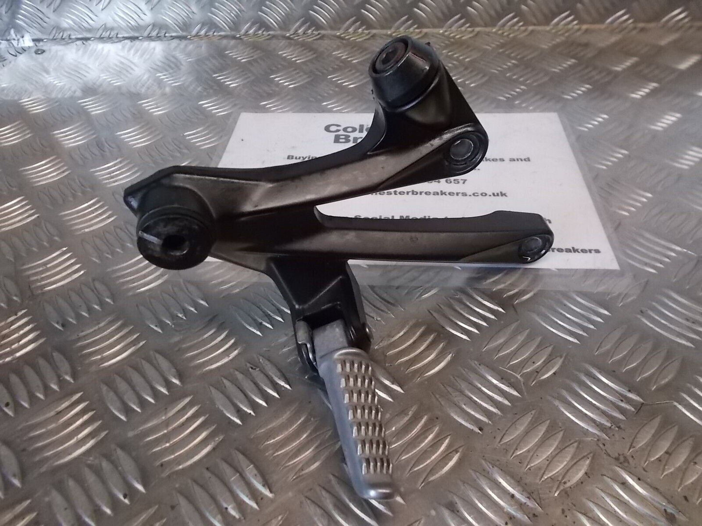 KAWASAKI ZZR1400 ZZR 1400 RIGHT REAR HANGER AND PEG YEAR 2009