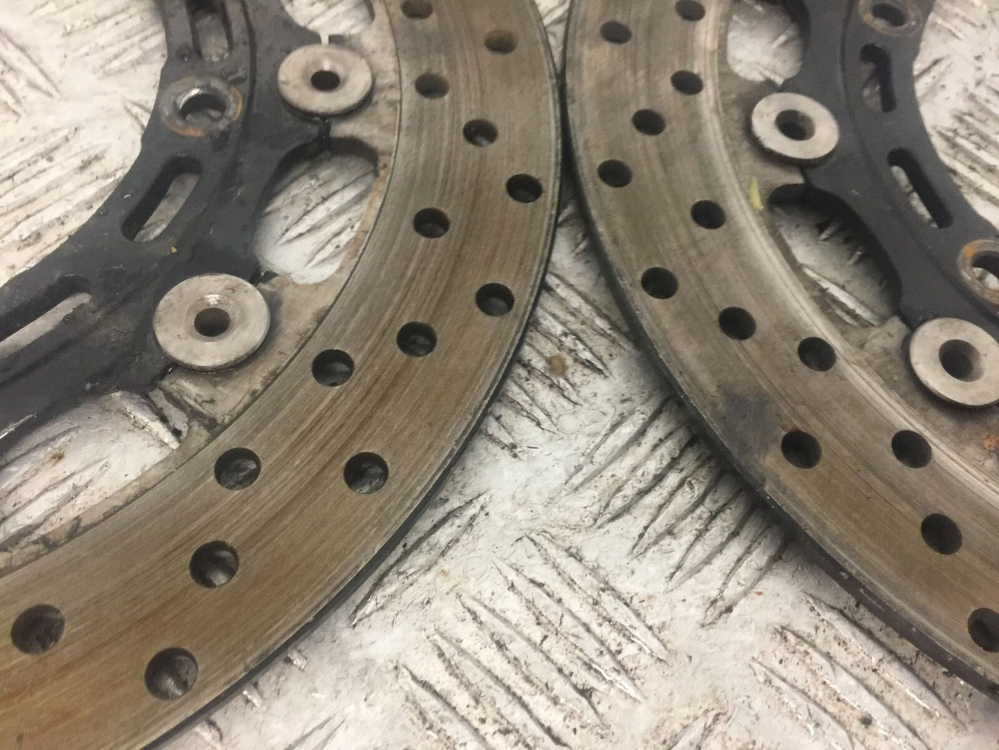 YAMAHA YZF1000 YZF 1000 THUNDERACE FRONT BRAKE DISCS YEAR 1996 (STOCK 777)