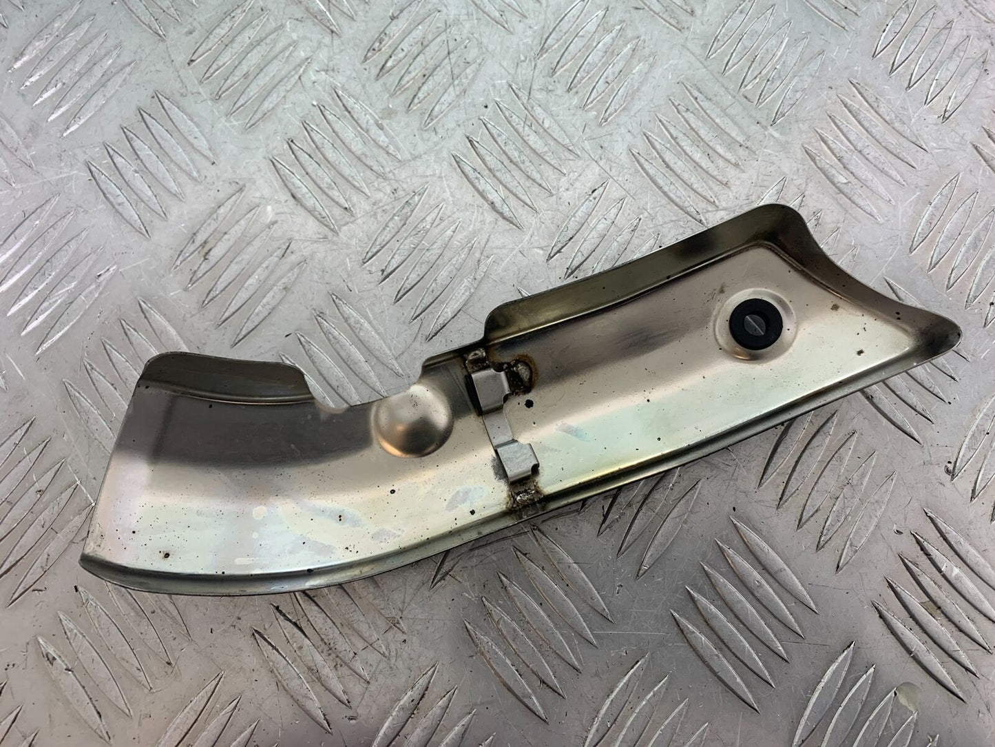 TRIUMPH 1050 SPRINT ST EXHAUST SHIELD YEAR 2004-2007 (CMB1089)