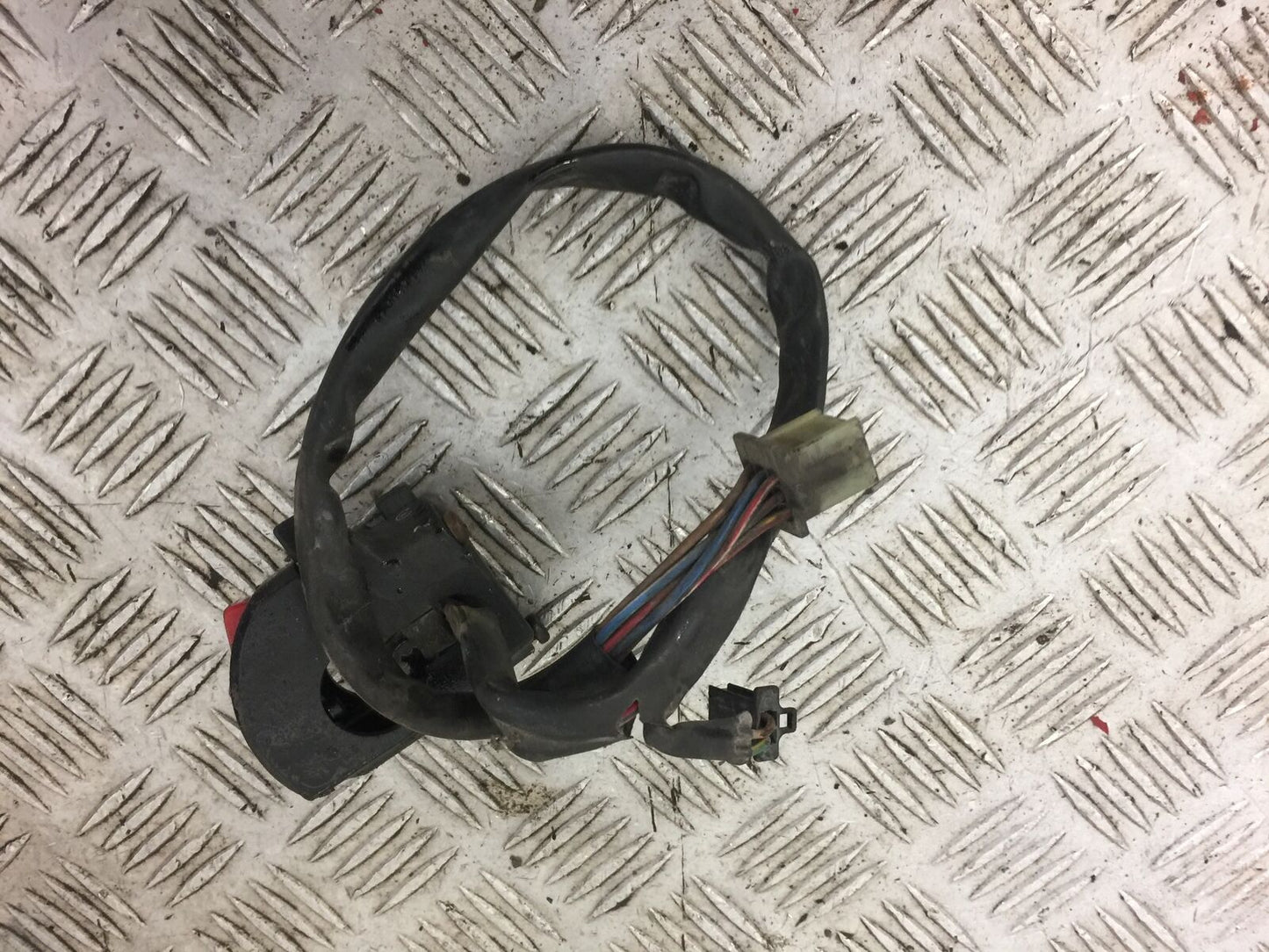 YAMAHA XJ900 XJ 900 DIVERSION RIGHT SWITCH GEAR YEAR 1994-2002 STOCK 488)