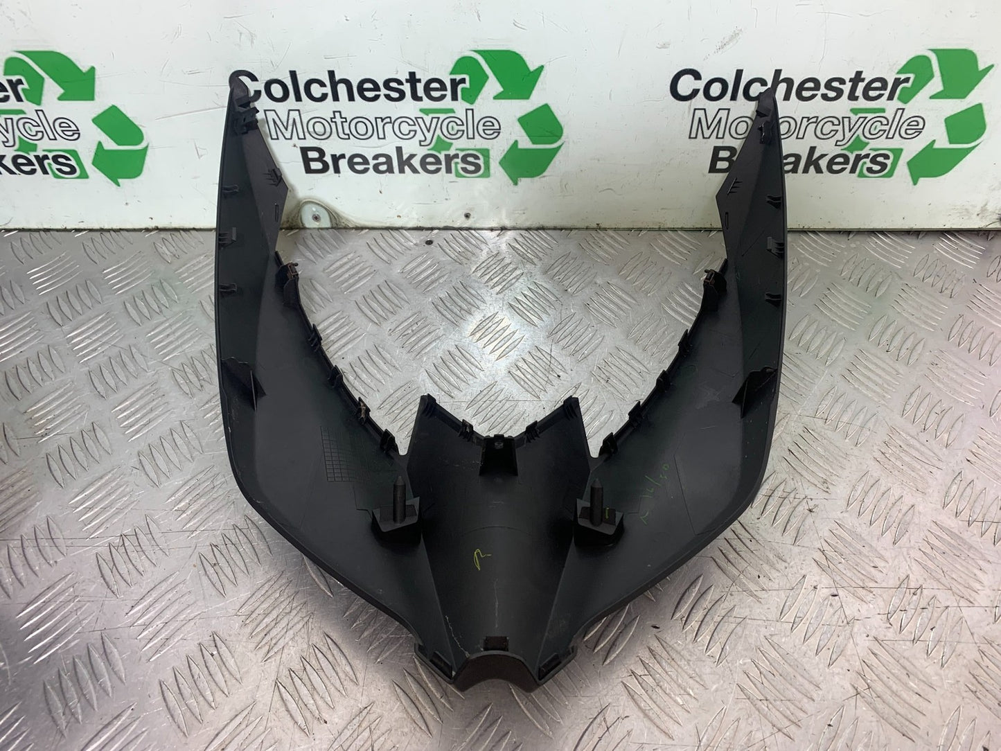YAMAHA XMAX 300 SCREEN INFILL PANEL YEAR 2017-2020 (CMB1218)