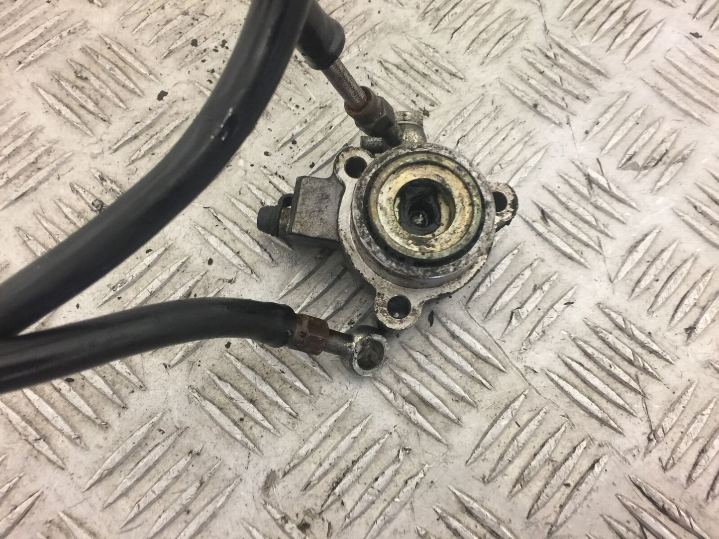 TRIUMPH 750 TRIDENT CLUTCH SLAVE CYLINDER YEAR 1994 STOCK 396