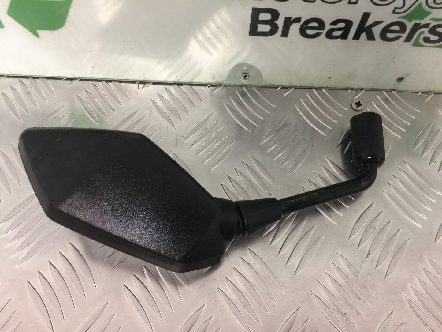 KAWASAKI Z800 Z 800 LEFT MIRROR YEAR 2013-2017 (STOCK 925)