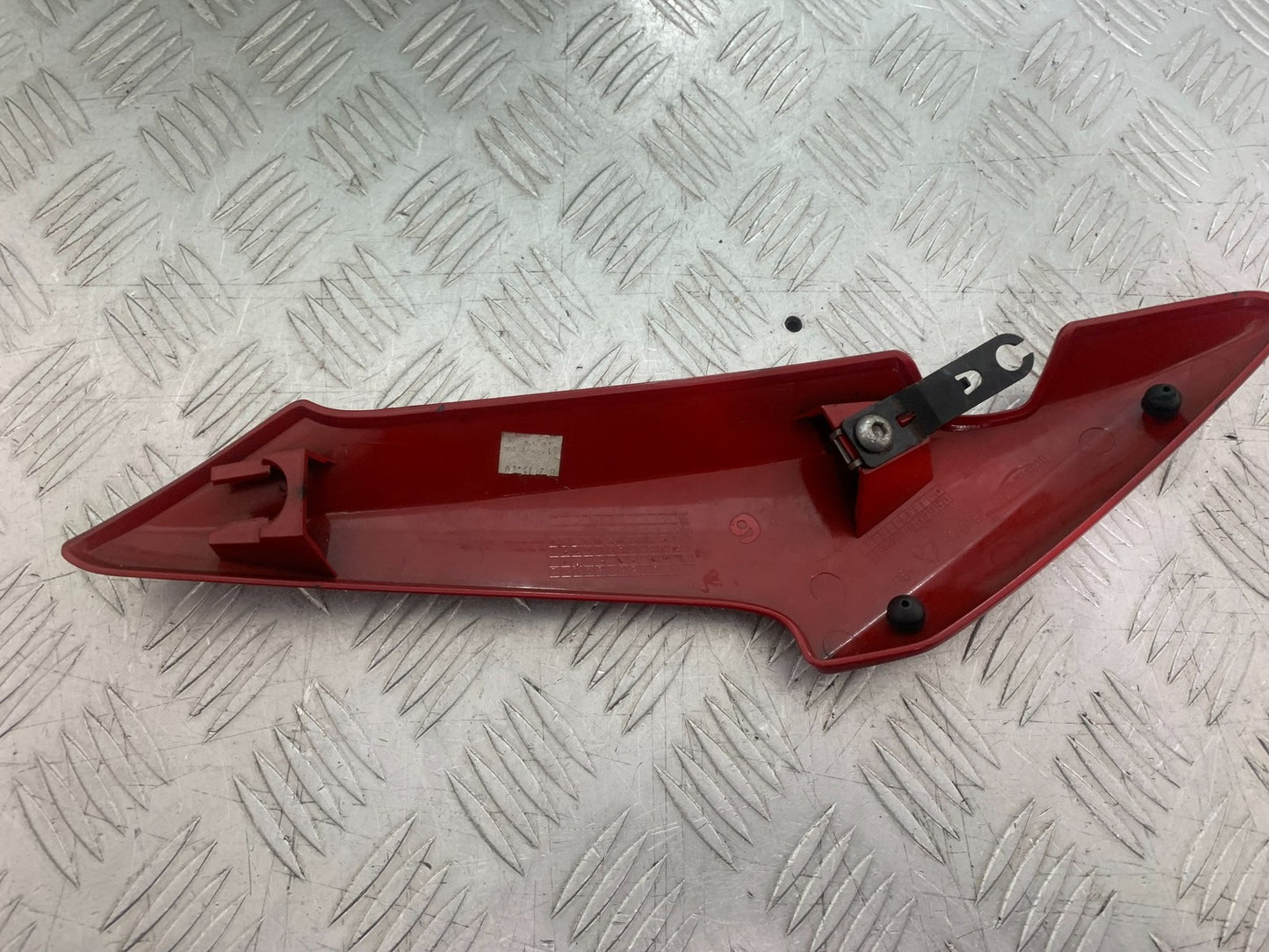 TRIUMPH 675 STREET TRIPLE RX RIGHT FAIRING PANEL 2015- 2017 (CMB1299)