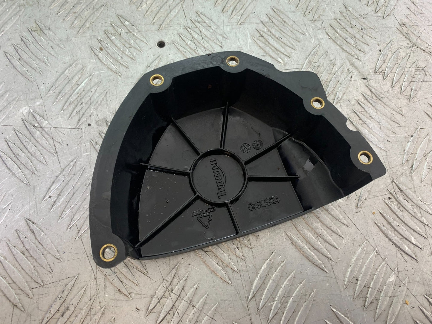 TRIUMPH 1050 SPEED TRIPLE SPROCKET COVER YEAR 2005-2007 (CMB1322)