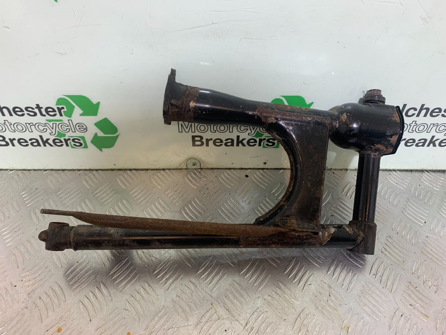 HONDA CX500 CX 500 SWINGARM YEAR 1980 (CMB1131)