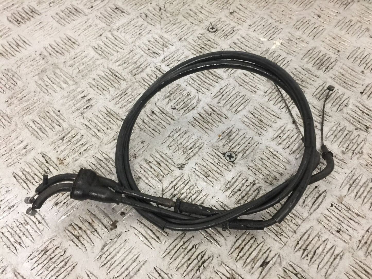 KAWASAKI ZX6R ZX636 B1H THROTTLE CABLES YEAR 2003 2004 (STOCK 788)