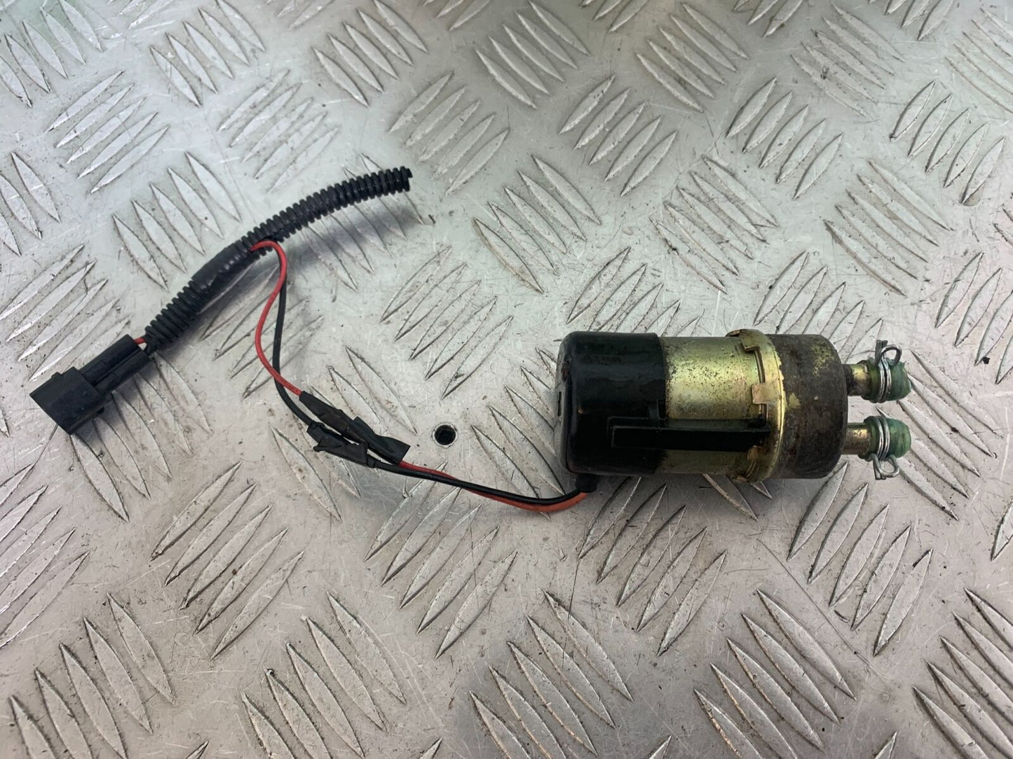 KAWASAKI ZX6R ZX636 PETROL PUMP YEAR 2002 (CMB1100)