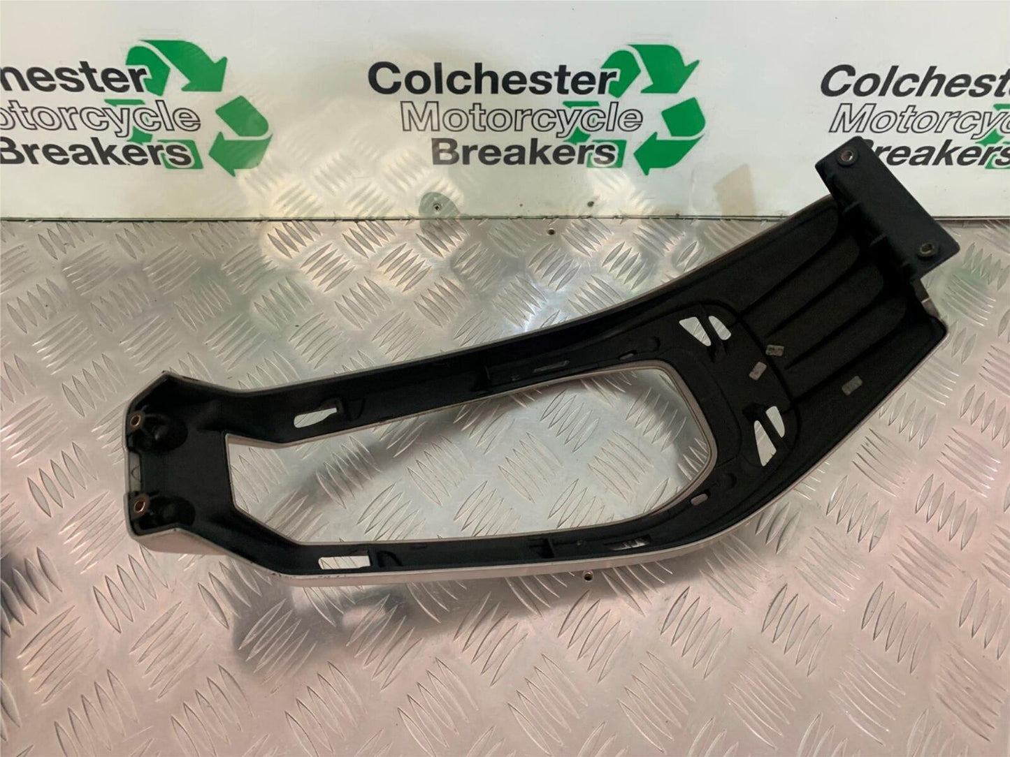 BMW R1200 RT R 1200 RT TANK INFILL PANEL YEAR 2005-2009 (STOCK 943)