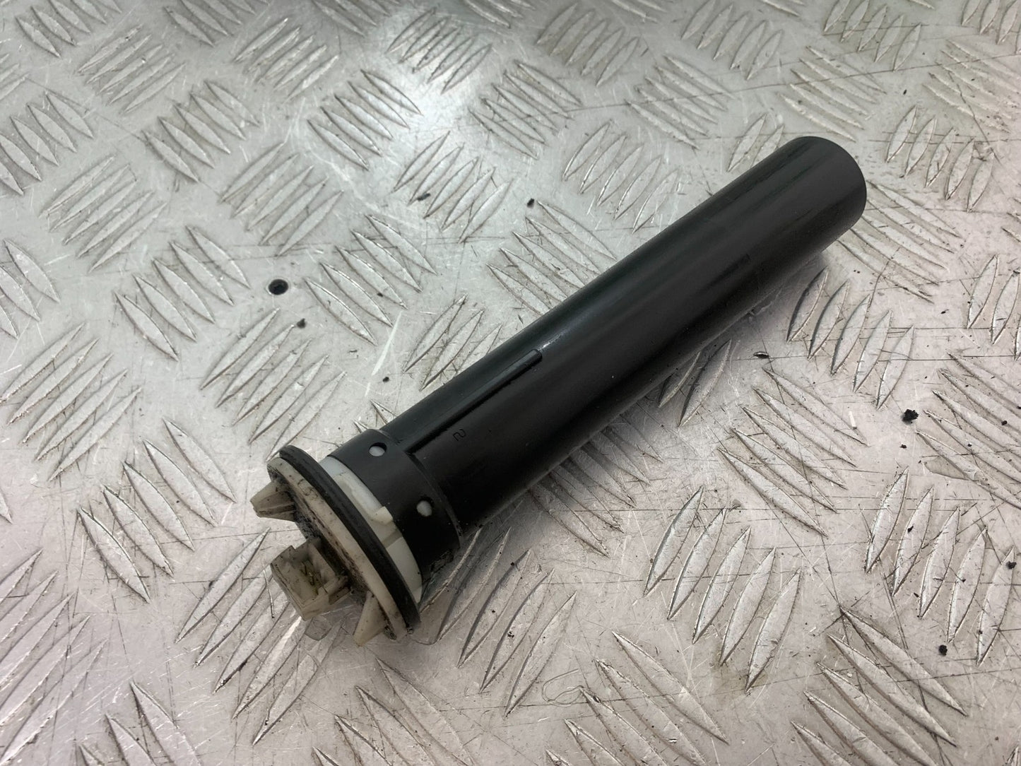 PIAGGIO VESPA GTS 125 PETROL TANK SENDER YEAR 2009-14 (CMB1261)