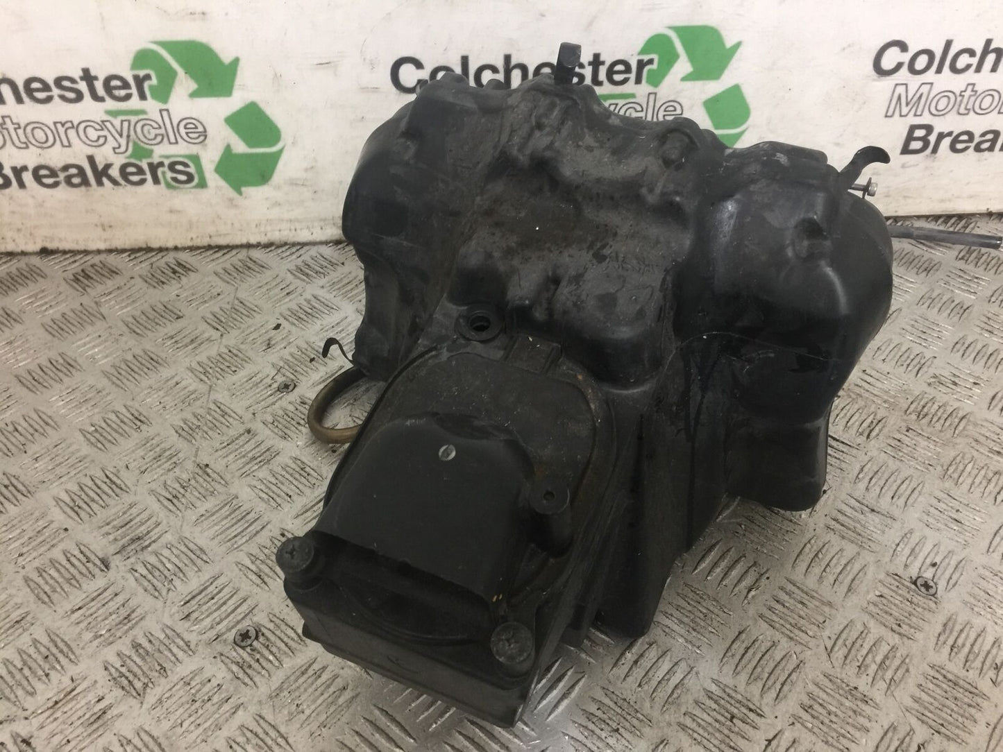 KAWASAKI Z750 Z 750 AIRBOX YEAR 2009-2012 (STOCK 810)